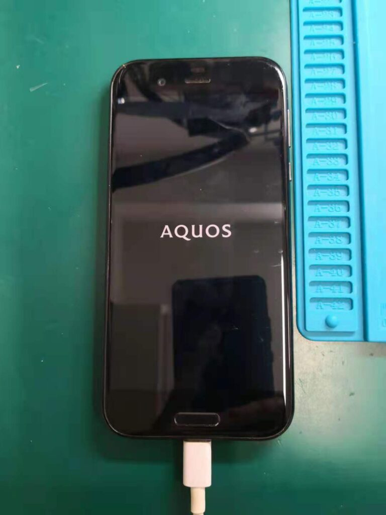 Aquos R Shv39 即日電池交換 バッテリー膨張 持ちが悪い スマホ修理本舗