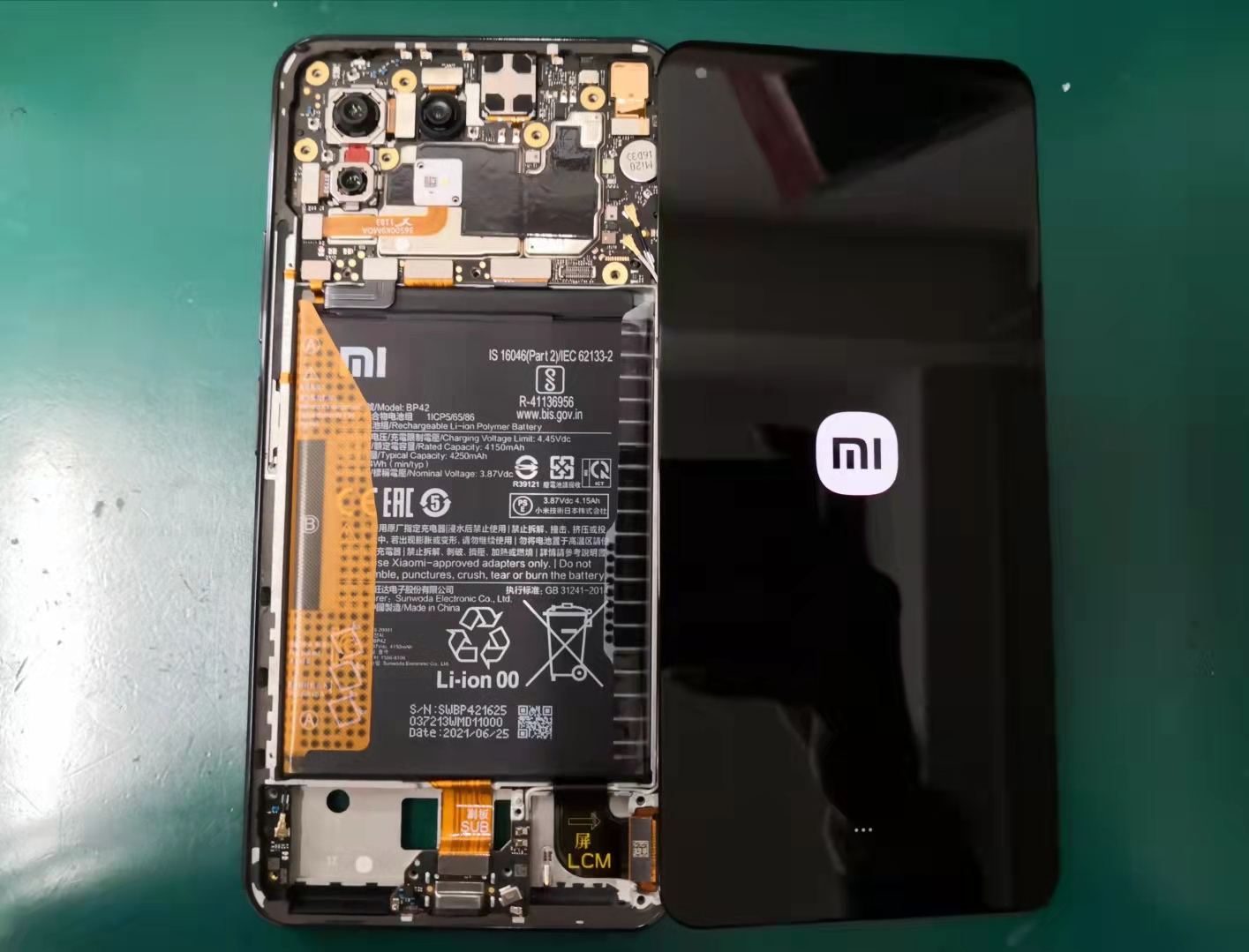 Xiaomi Mi 11 Lite 5G 即日画面修理 池袋】映らない 表示されない 液晶