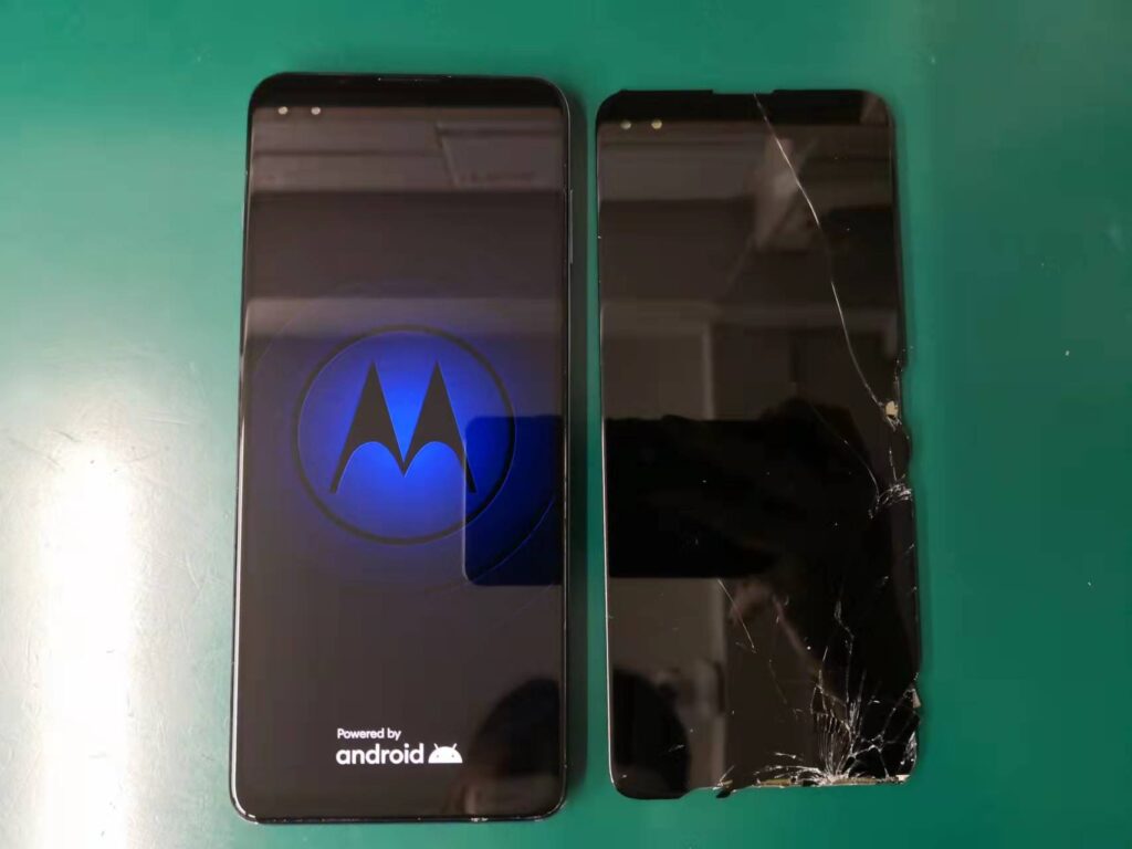 モトローラ moto g100 即日画面修理 新宿】画面割れ 液晶破損 データそのまま | スマホ修理本舗