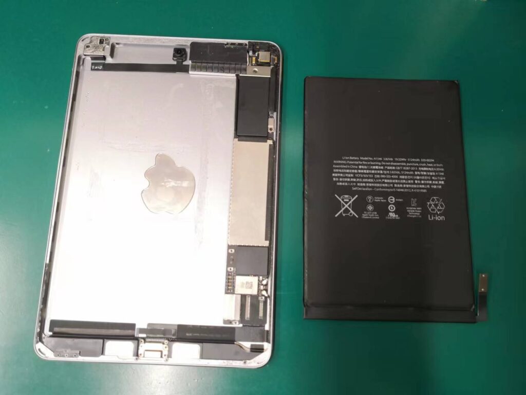 iPad mini 4 電池交換】バッテリー持ち悪い 膨張 膨らみ データ